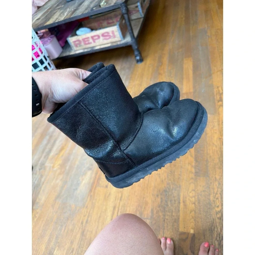 UGG black metallic sparkle finish girls 13
